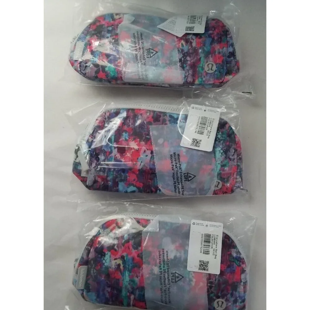 LULULEMON Everywhere Belt Bag Long Strap 1L Flower Glide Multi Vapor NWT - Picture 9 of 9